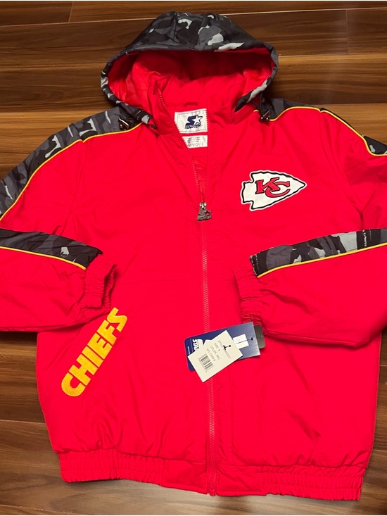 STARTER Other - STARTER Men’s Red Kansas City Chiefs Hooded Puffer Jacket with Camo Accents